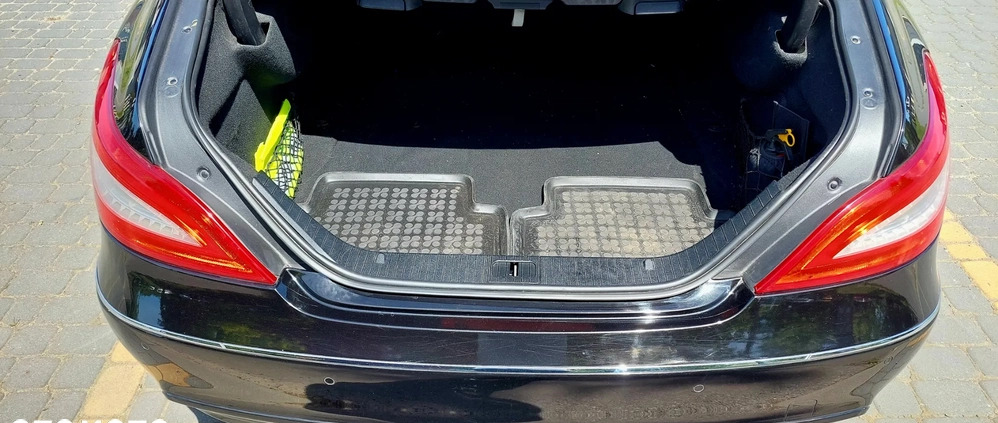 Mercedes-Benz CLS cena 57700 przebieg: 129300, rok produkcji 2012 z Czeladź małe 172